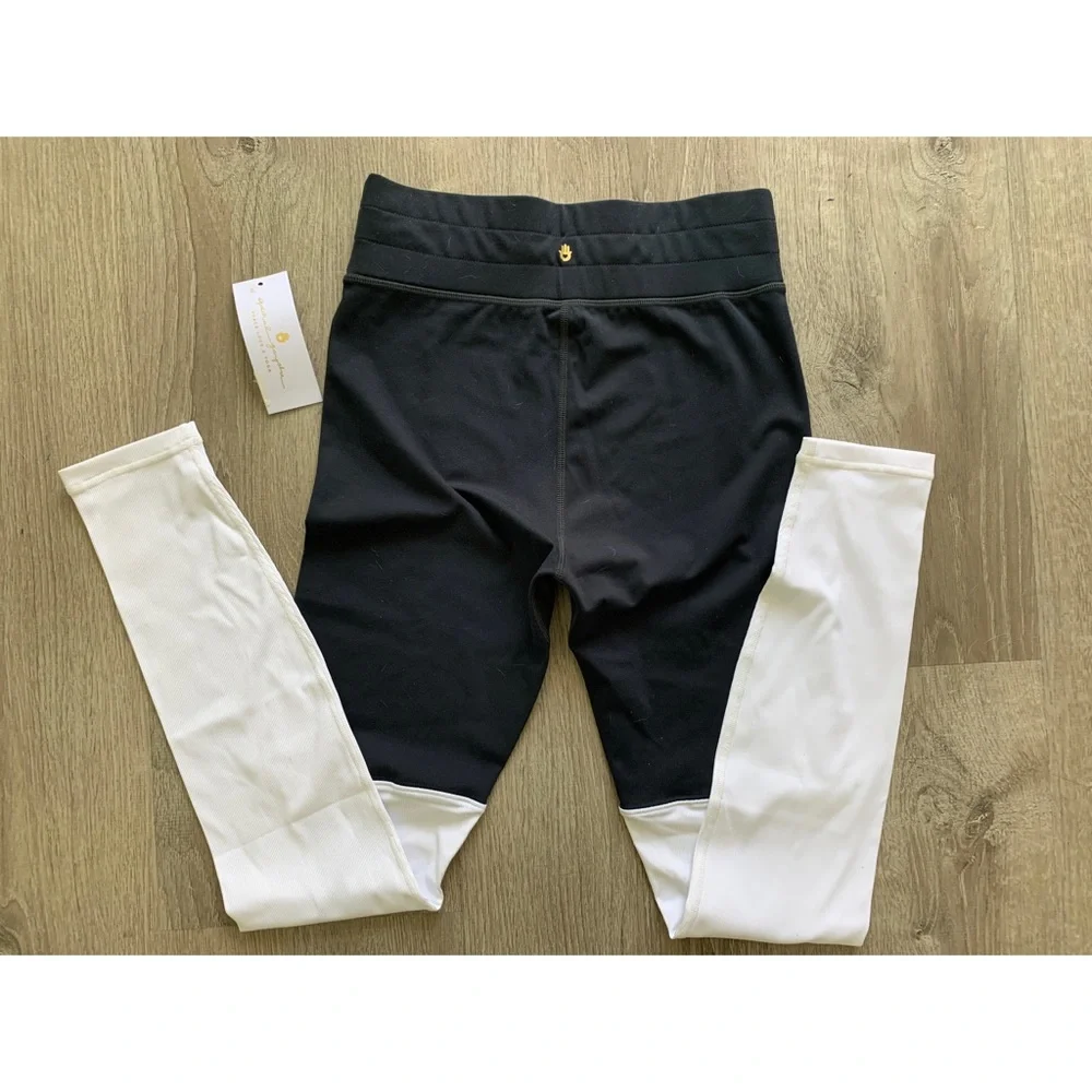 SPIRITUAL GANGSTER BLACK/WHITE HW LEGGINGS - Picture 3 of 3